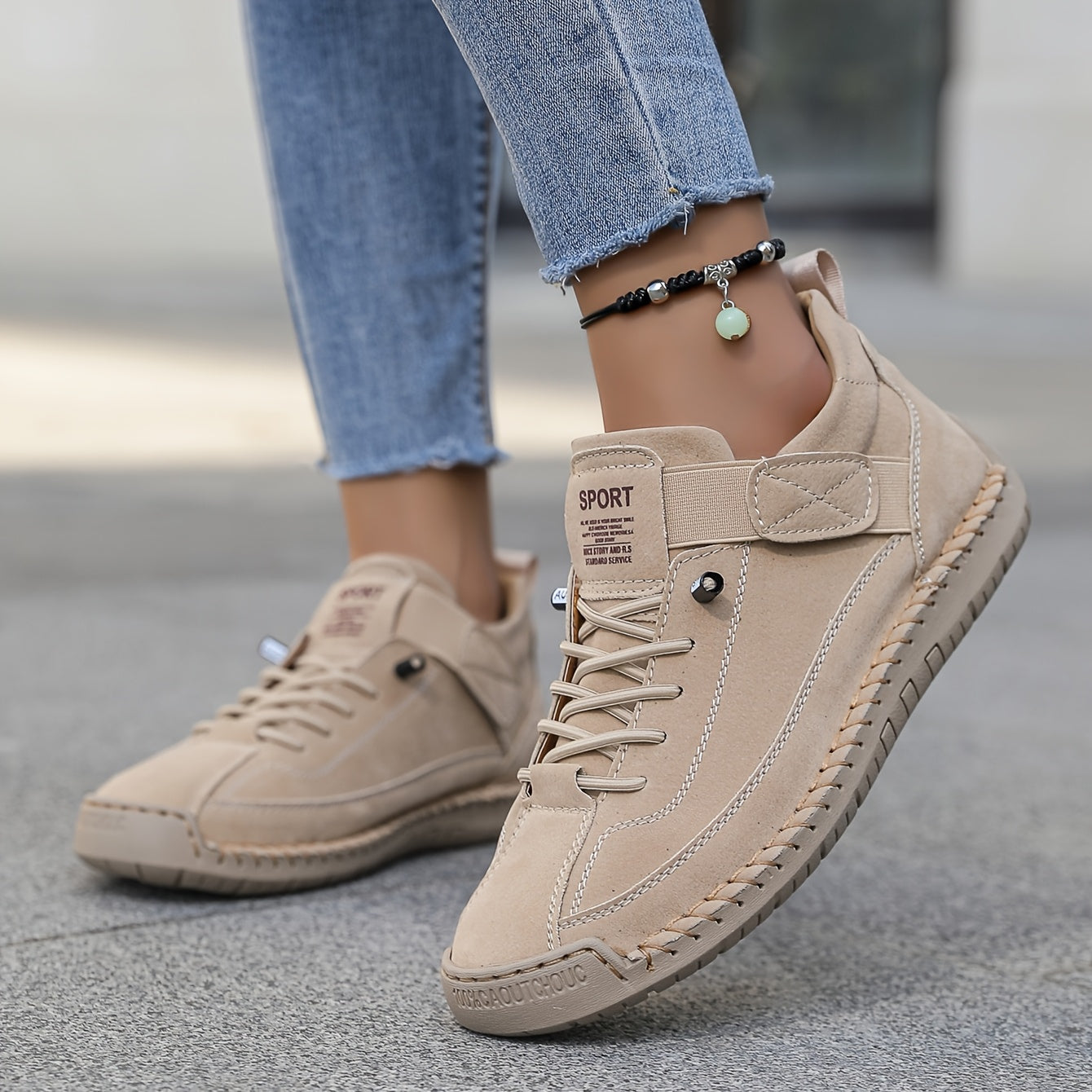 Baskets confortables avec semelle ergonomique ajustable, idéales pour un usage quotidien. 0