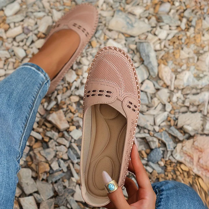 Chaussures plates élégantes pour femmes, au design raffiné et confortable. 3