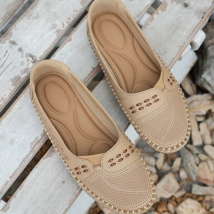 Chaussures plates élégantes pour femmes, au design raffiné et confortable. 6