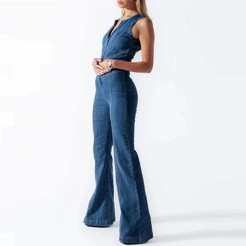 Combinaison femme chic, silhouette ajustée, dos nu en forme de cœur. - 3