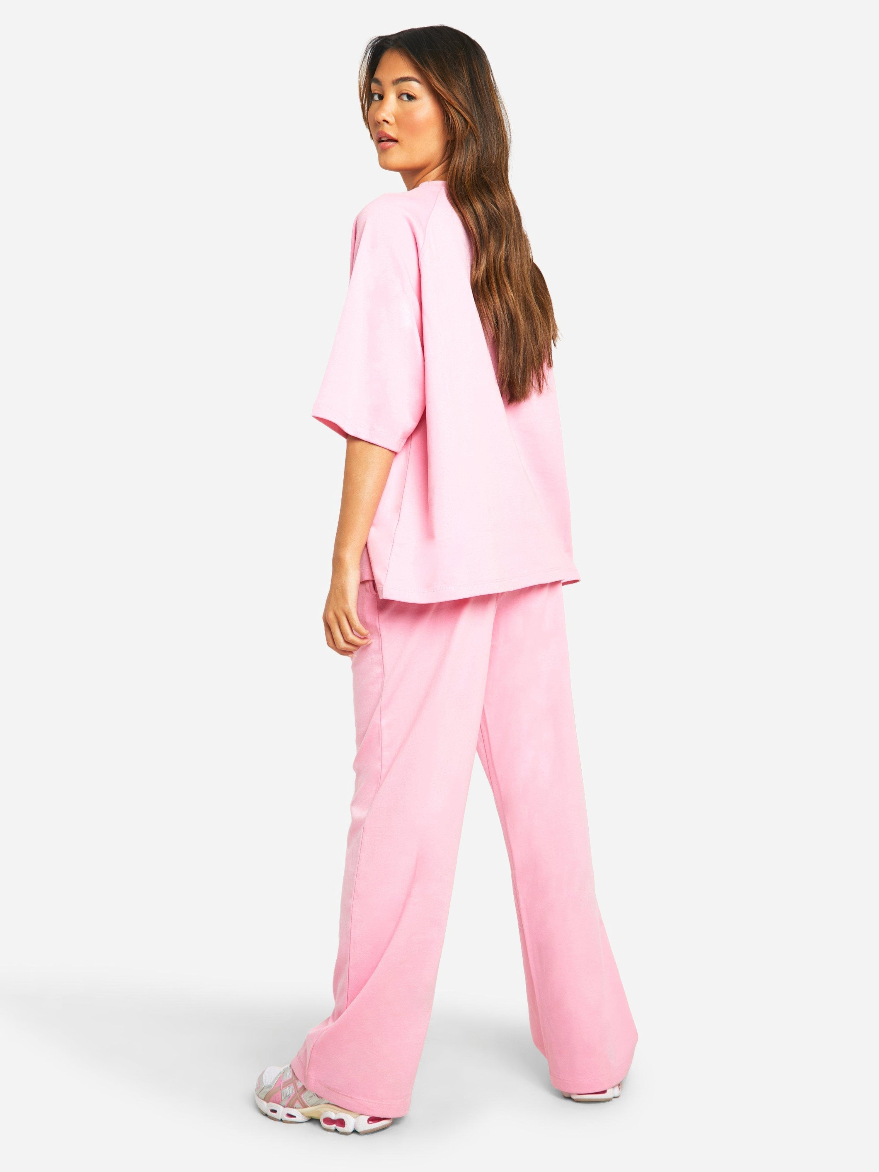 Ensemble d'été femme, coupe oversize, style chic et décontracté. - 7