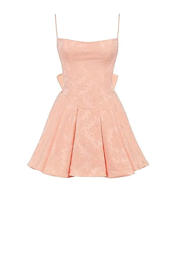 Mini-robe plissée avec corsage structuré et jupe volumineuse. - 8