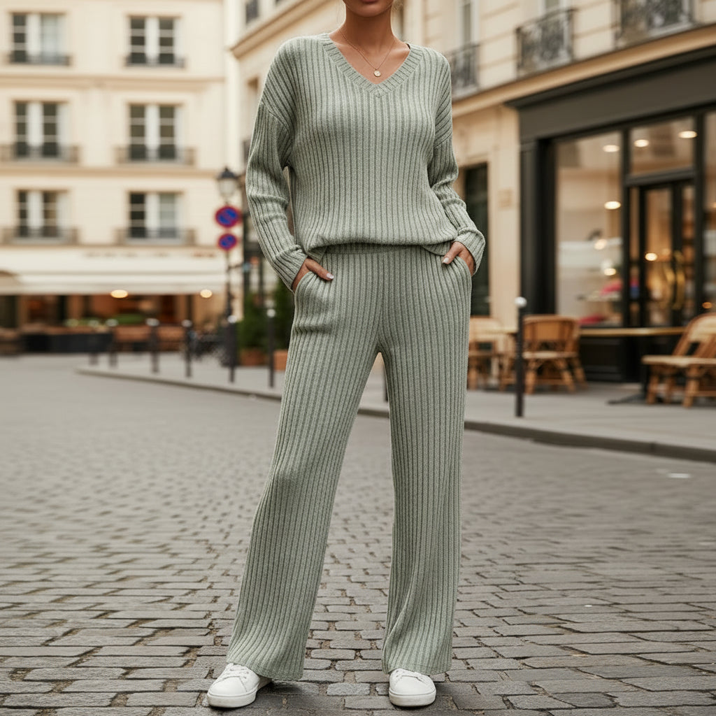 Ensemble de détente femme, coupe décontractée, style moderne. - 7