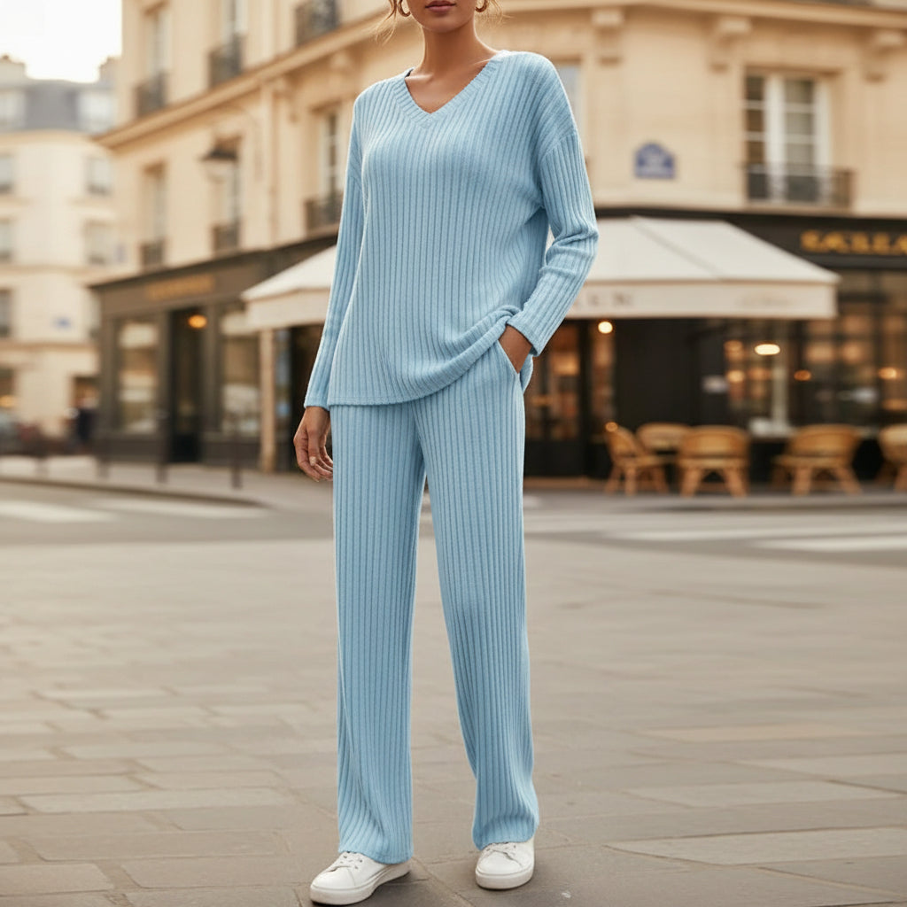 Ensemble de détente femme, coupe décontractée, style moderne. - 9