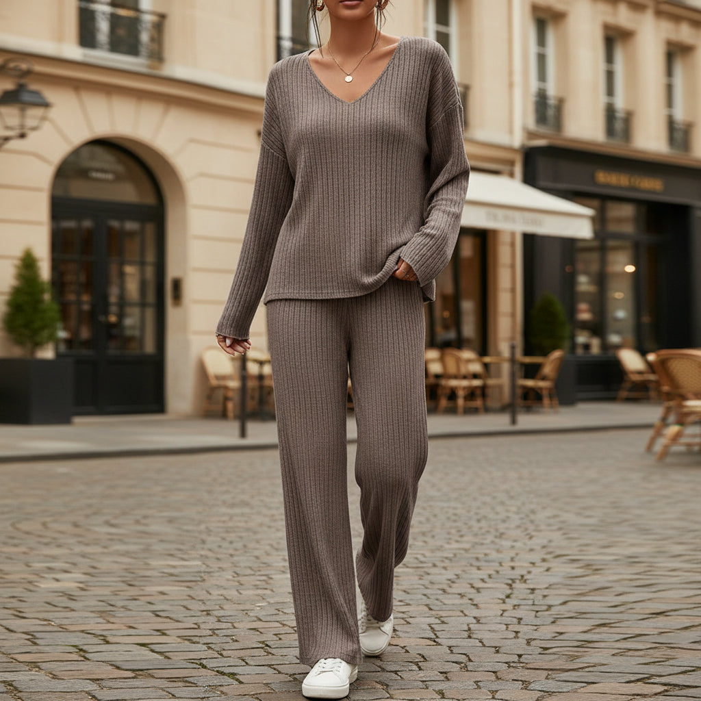 Ensemble de détente femme, coupe décontractée, style moderne. - 3