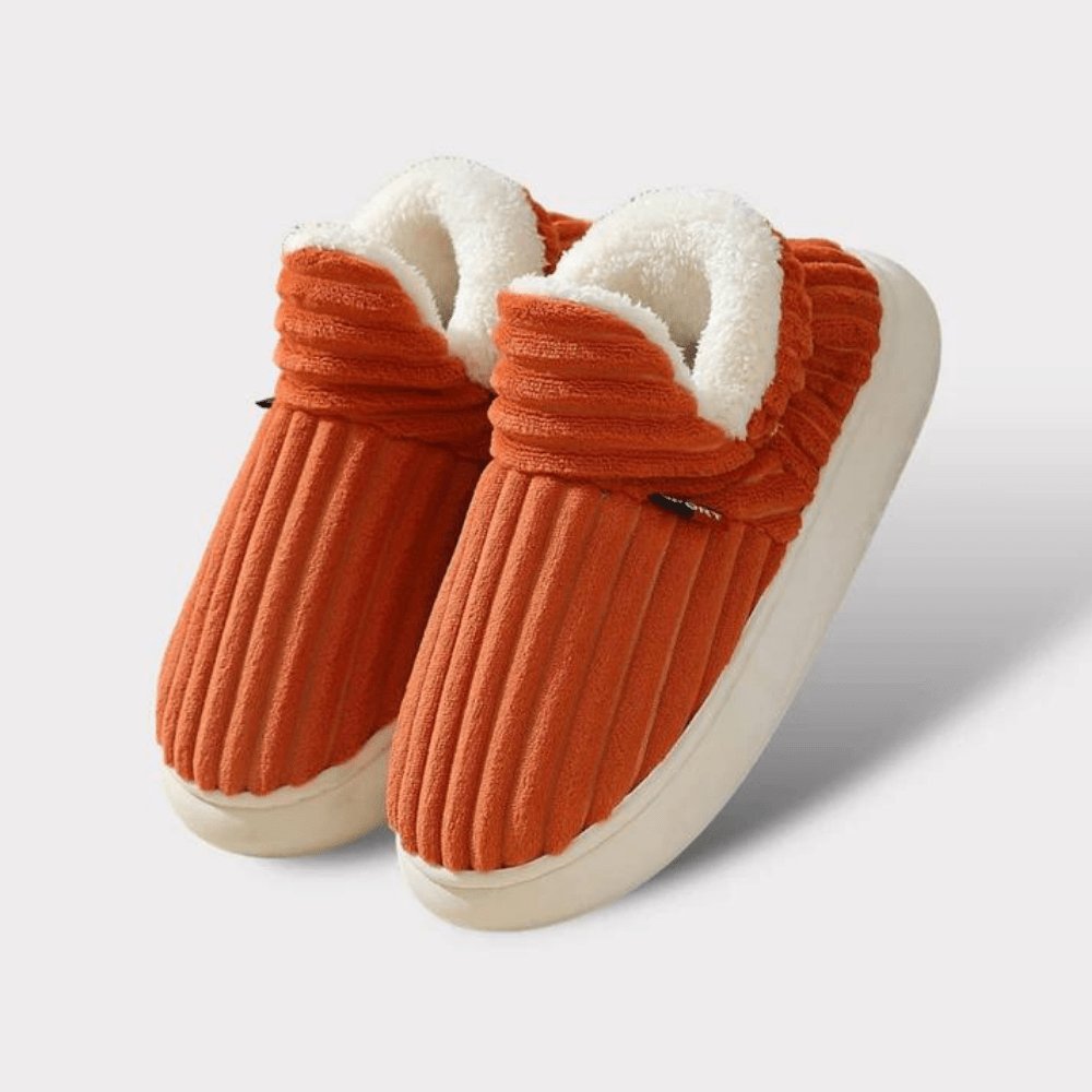 Pantoufles femme, design douillet, antidérapantes, confort optimal. 7