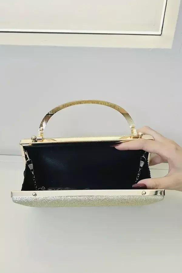 Pochette de soirée élégante au design minimaliste et moderne. - 8