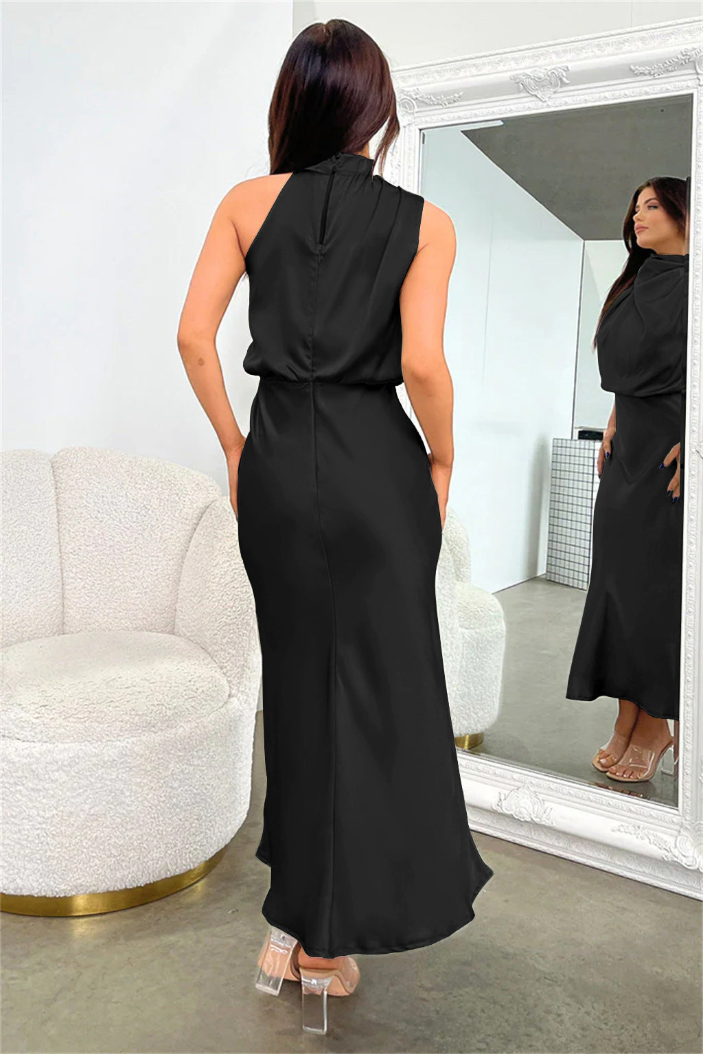 Robe longue femme à col halter élégant, parfaite pour des soirées estivales. - 6