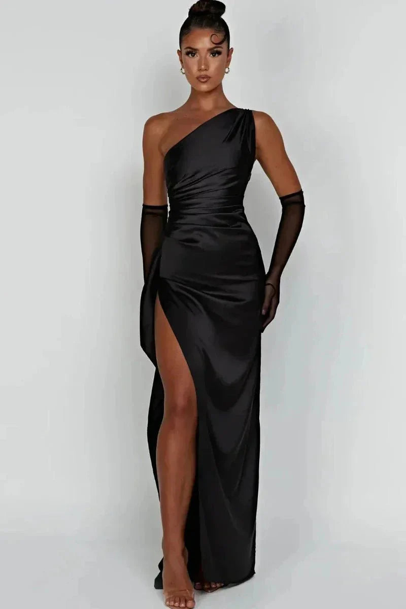 Robe maxi femme avec design asymétrique et fente haute. - 10