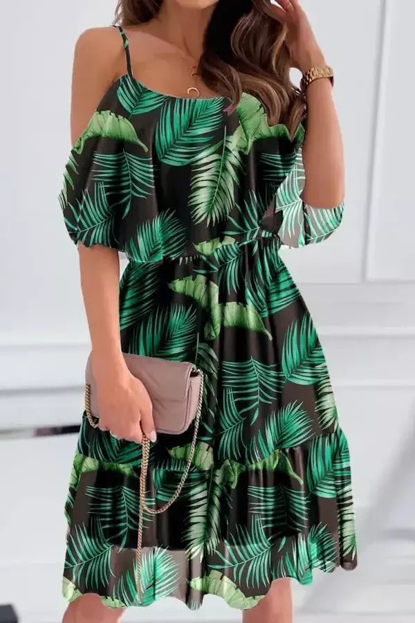 Robe à bretelles, silhouette élégante à épaules dénudées. 1