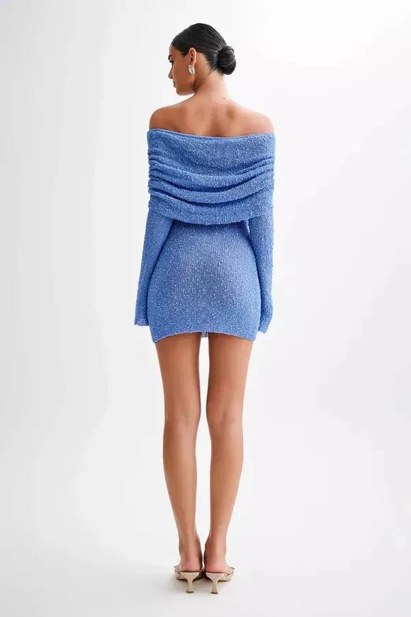 Robe à épaules dénudées, silhouette moderne et élégante, idéale pour des occasions formelles. 2