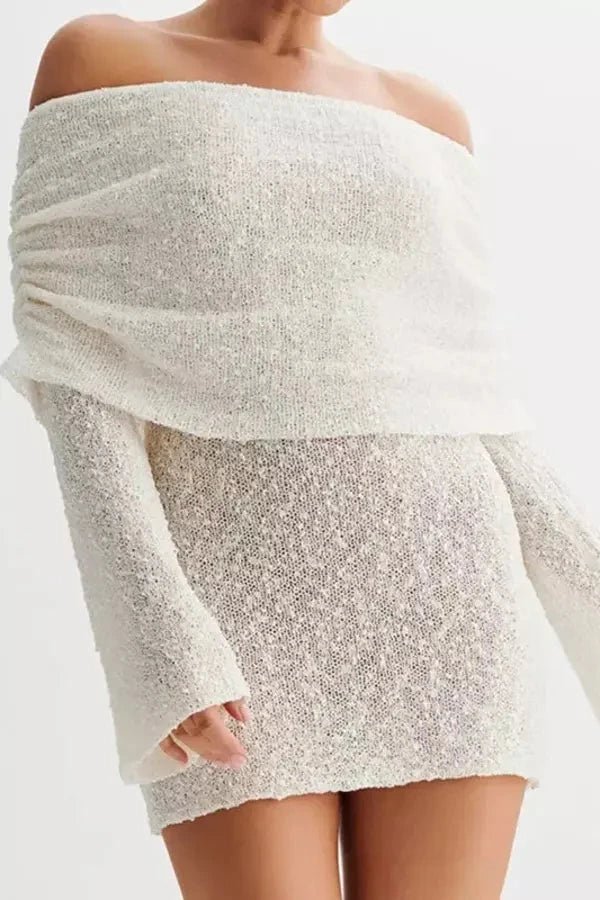 Robe à épaules dénudées, silhouette moderne et élégante, idéale pour des occasions formelles. 4