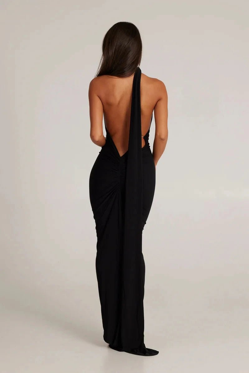 Robe asymétrique au dos nu élégante. 6
