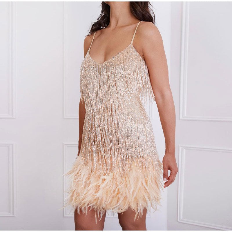 Robe de cocktail près du corps, élégante pour soirées chics. - 14