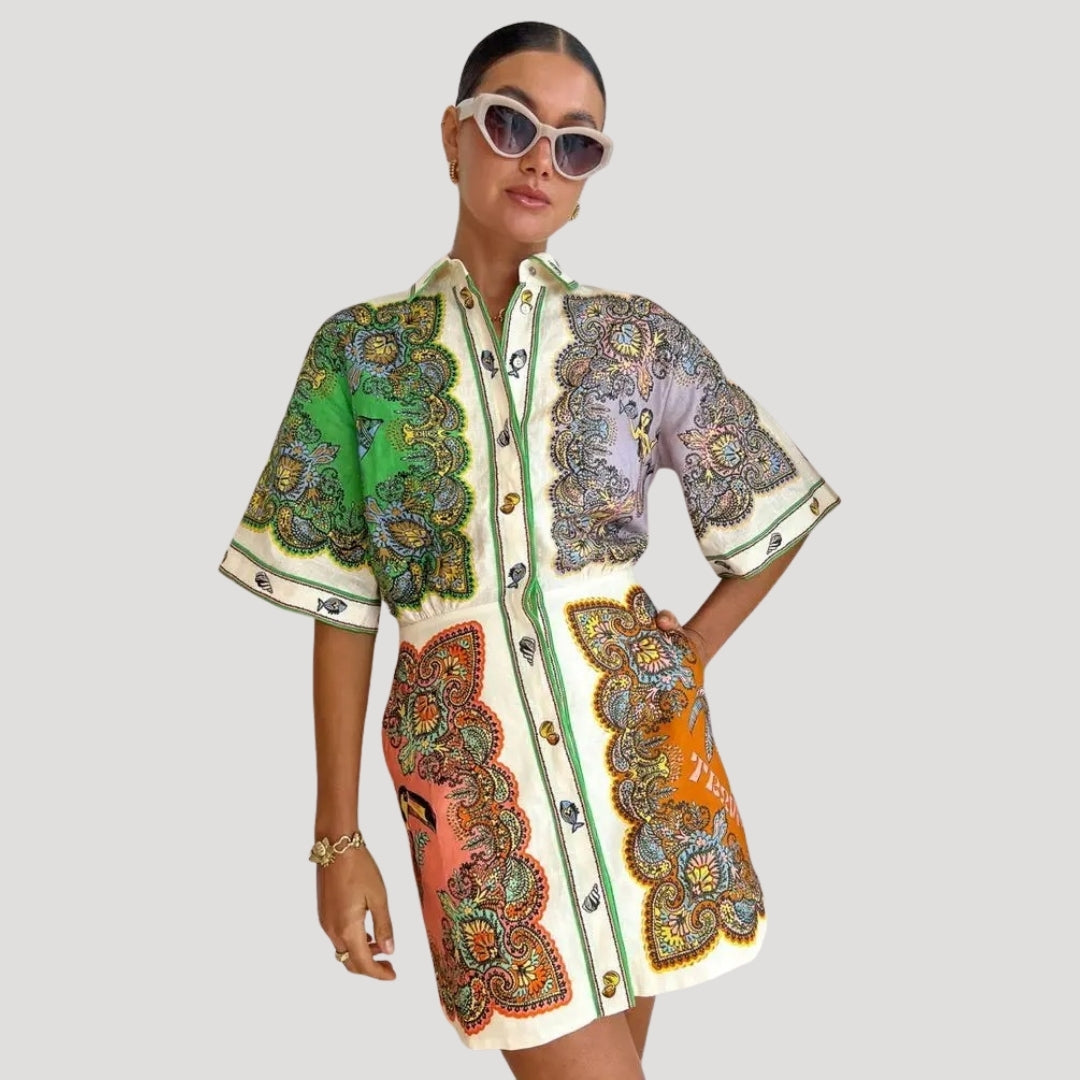 Robe femme évasée avec un imprimé élégant. - 2