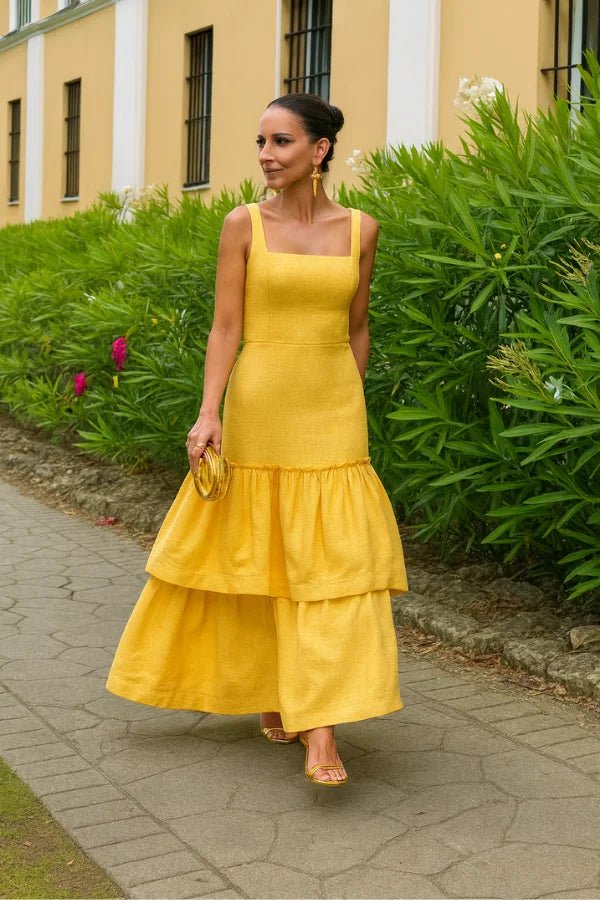 Robe évasée avec volants, élégante et confortable. - 1