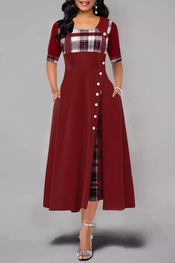 Robe longue avec une silhouette flatteuse et des détails en dentelle. - 2