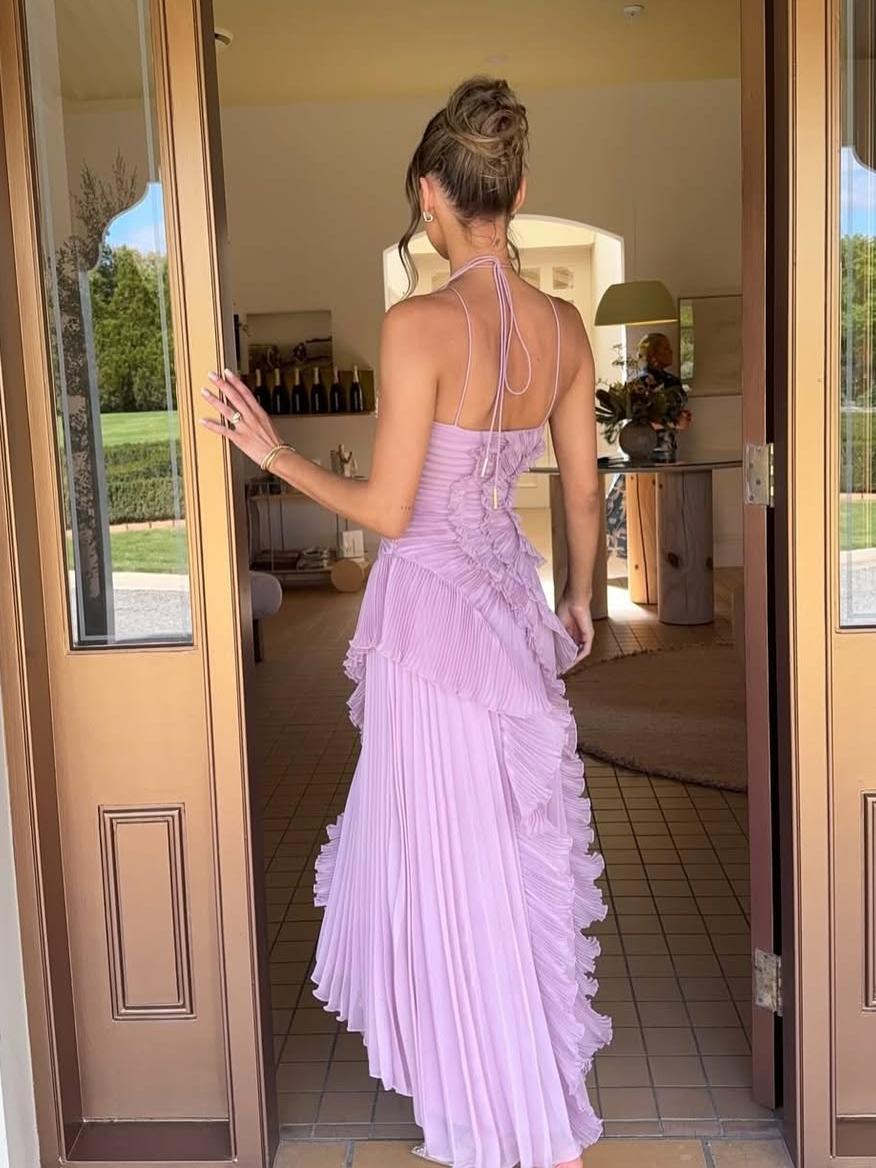 Robe longue à volants asymétriques élégants. - 3