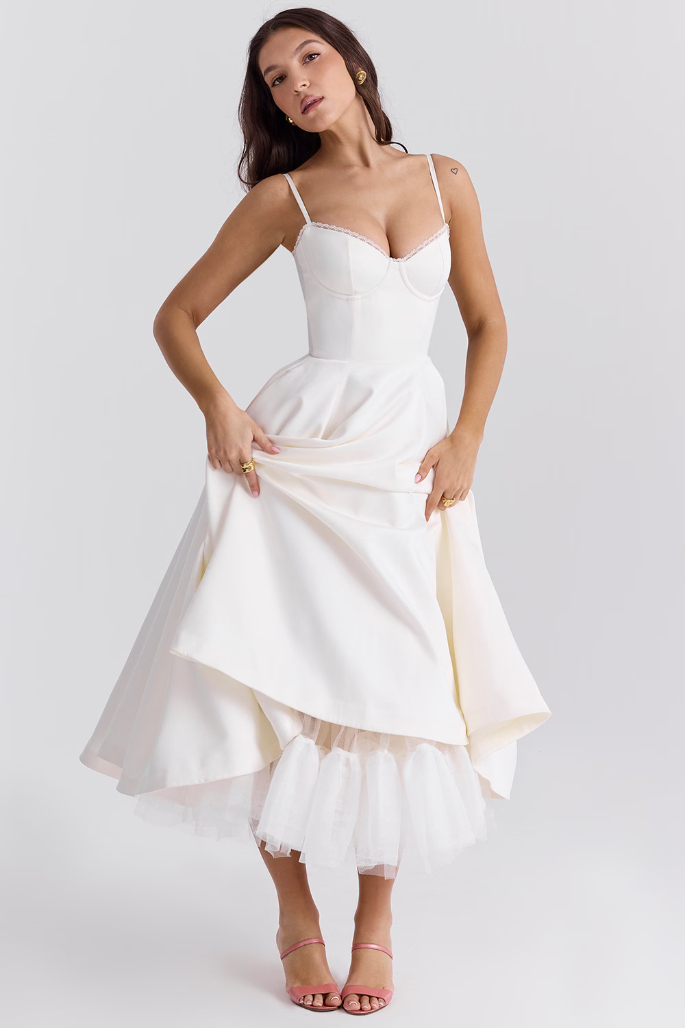 Robe midi trapèze avec corsage structuré, style chic. - 8