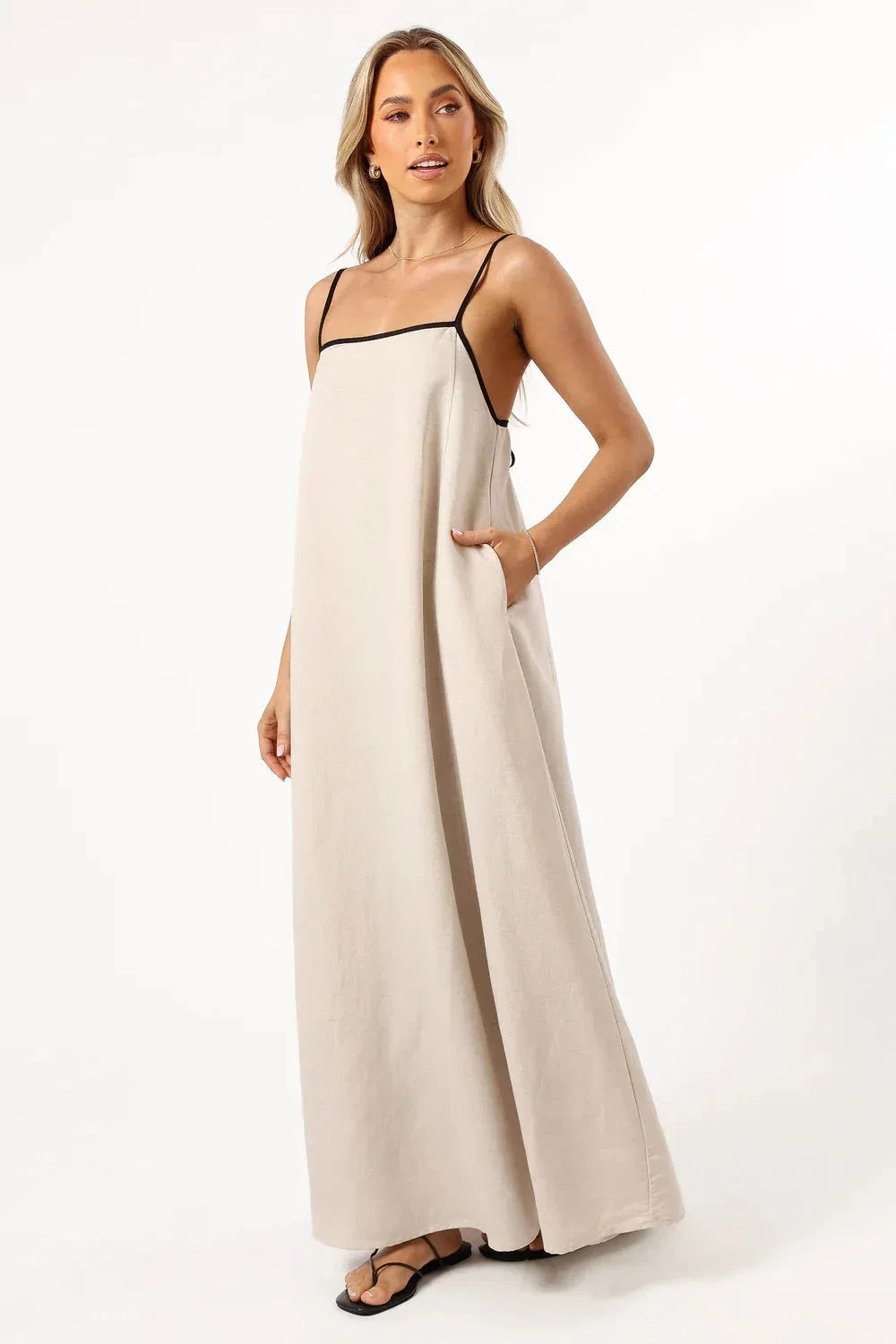 Robe midi trapèze, élégante et confortable. 5