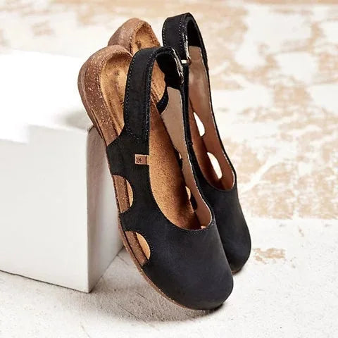 Sandales élégantes avec un design raffiné, idéales pour une tenue quotidienne. 4