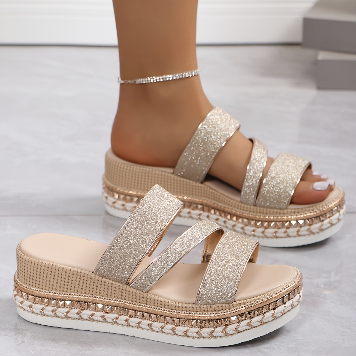 Sandales élégantes à confort orthopédique pour un style décontracté. 4