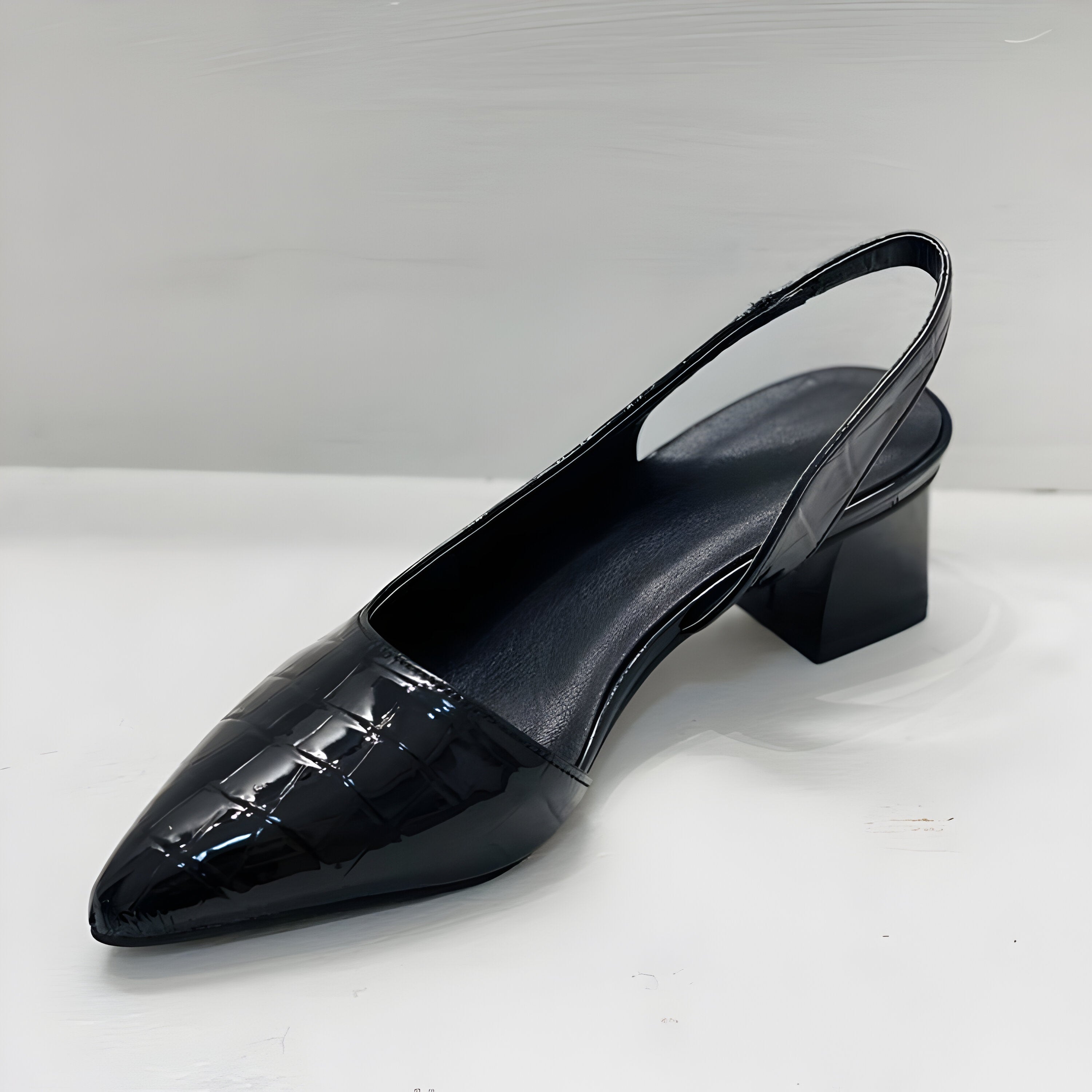 Talons orthopédiques confortables, silhouette élégante, style chic adapté au quotidien. 4