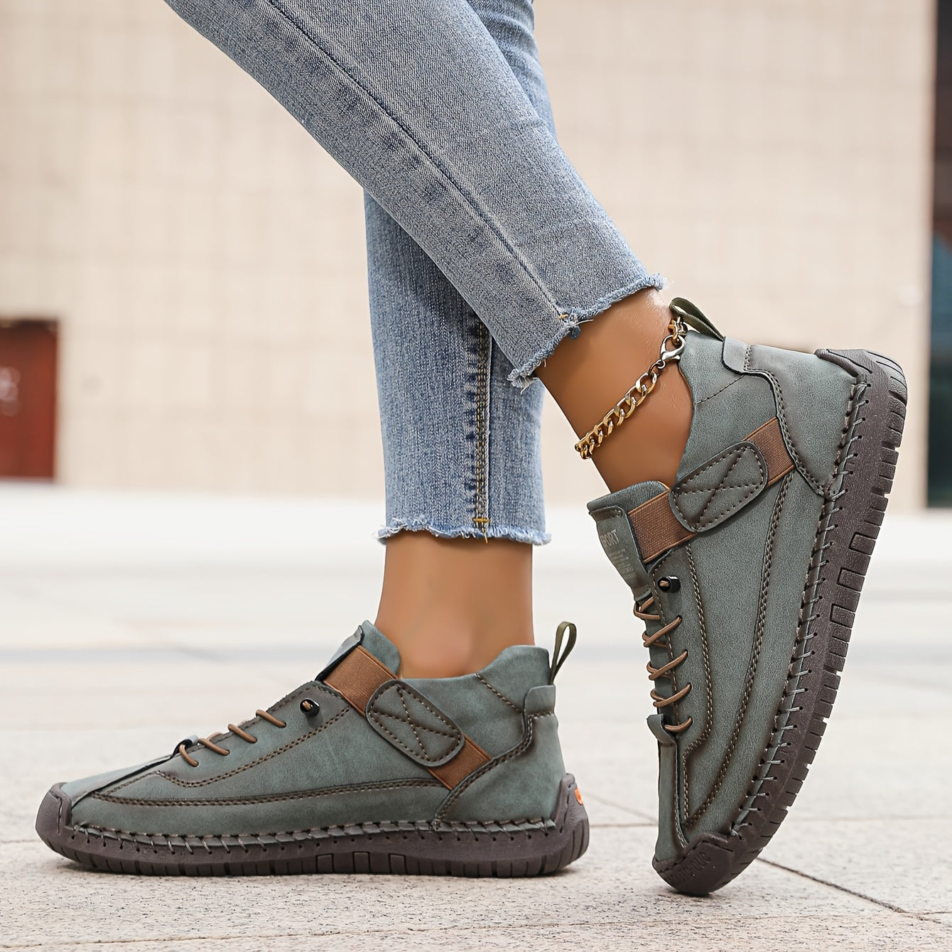 Baskets confortables avec semelle ergonomique ajustable, idéales pour un usage quotidien. 1