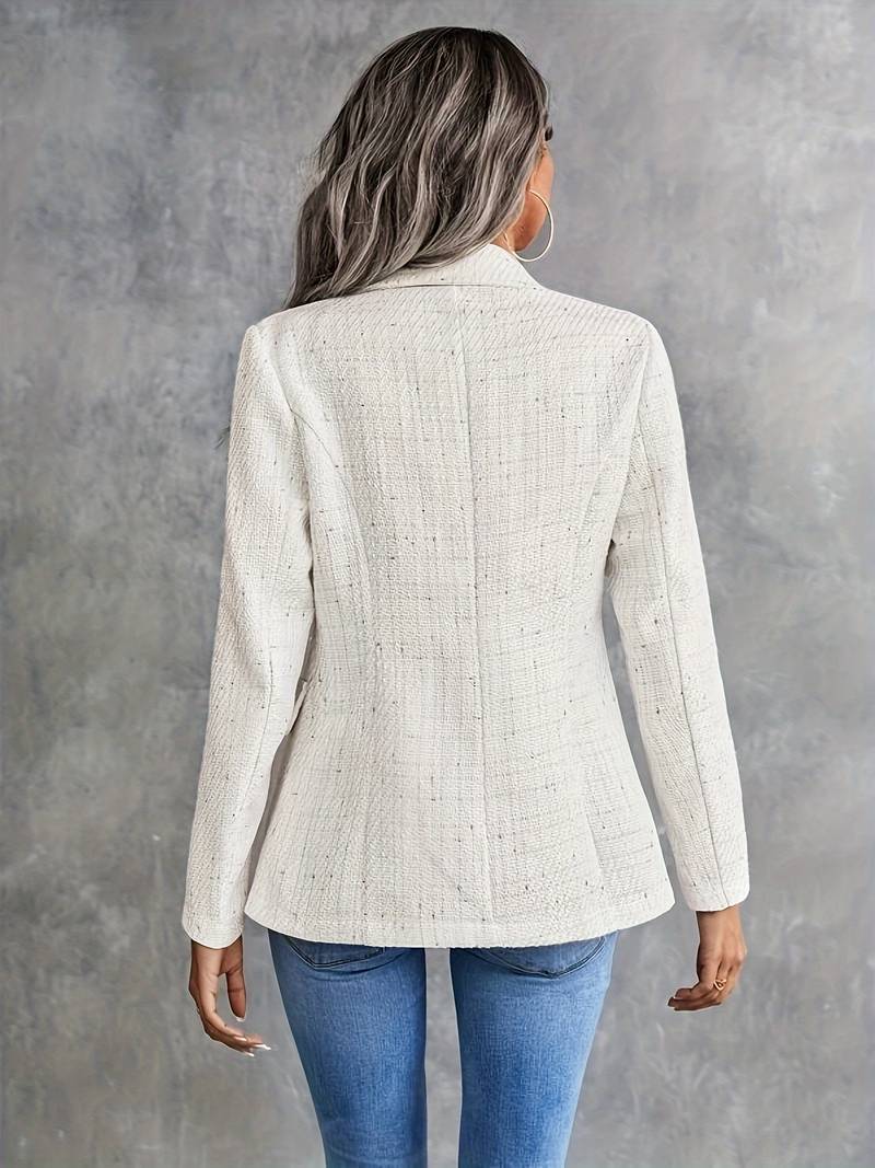 Blazer femme à double boutonnage avec col cranté, style élégant. - 2