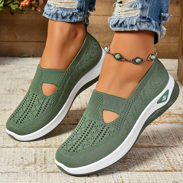Chaussures légères à enfiler au design ergonomique et moderne. 0