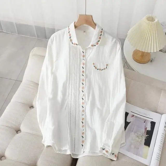 Chemisier femme au motif brodé élégant. - 6