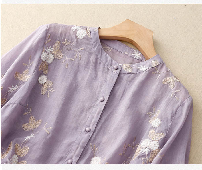 Chemisier femme chic, broderie florale délicate, coupe fluide. 7