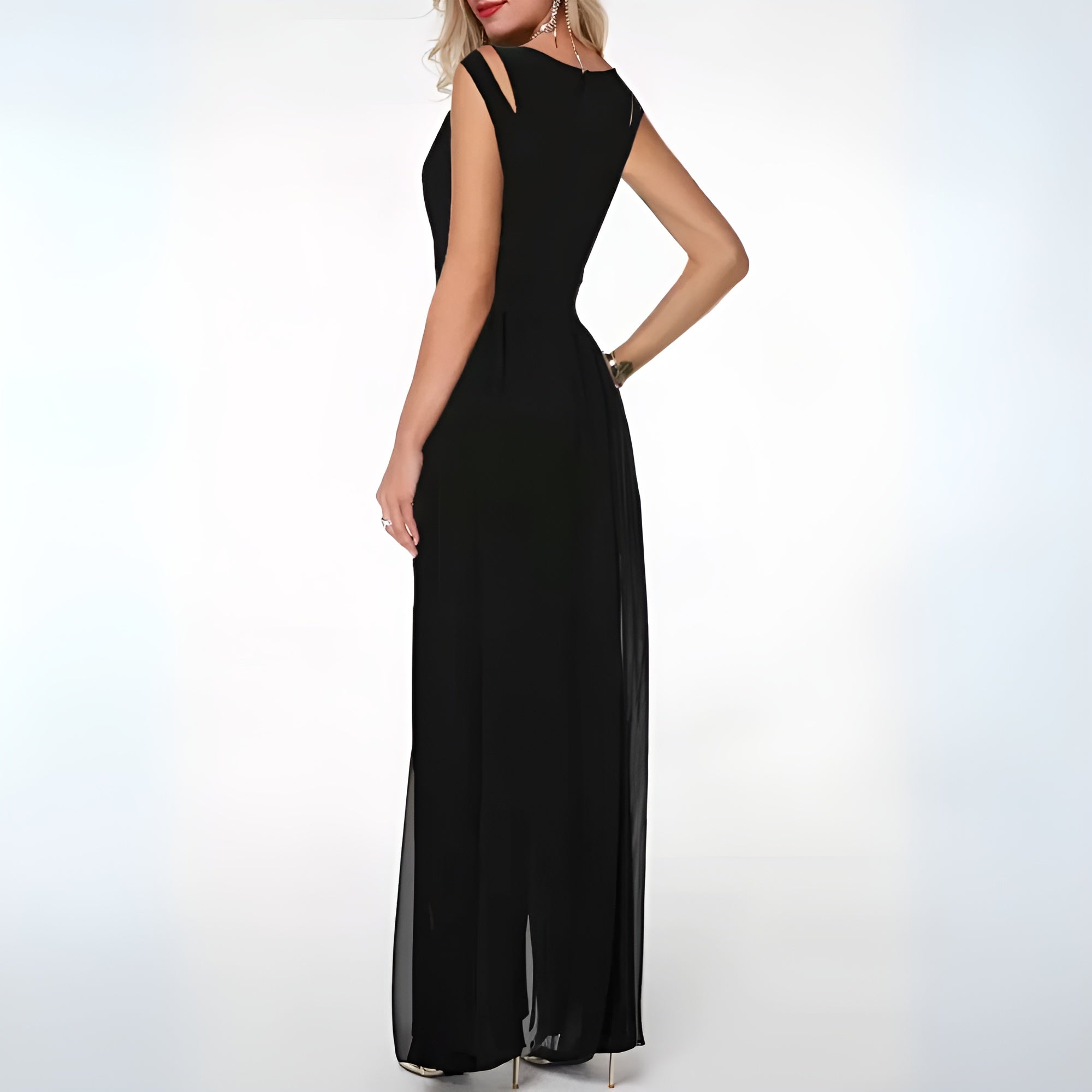 Combinaison femme chic, fluide, col en V, sans manches. - 5
