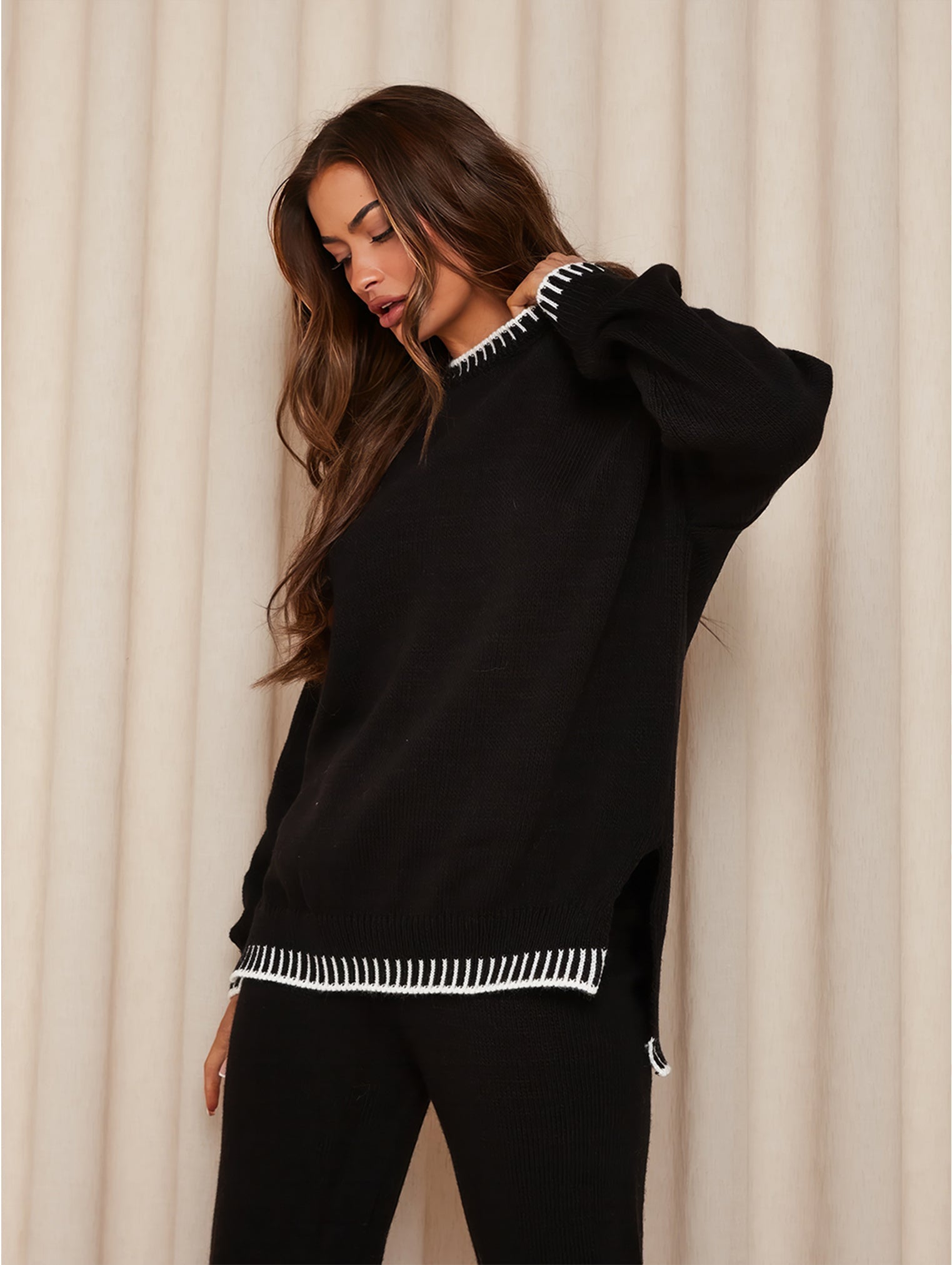 Ensemble décontracté femme, tenue chic et confortable à deux pièces. - 9
