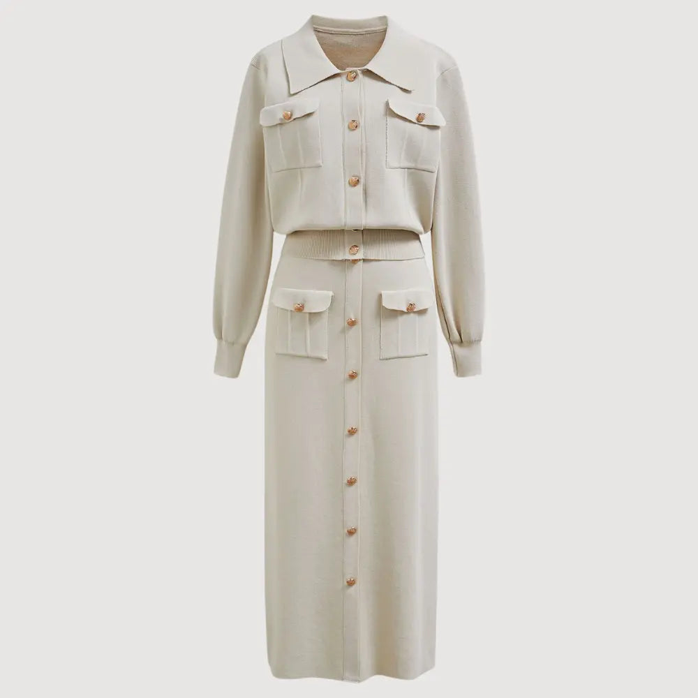 Ensemble tailleur femme avec blazer chic cintré et jupe évasée. - 1