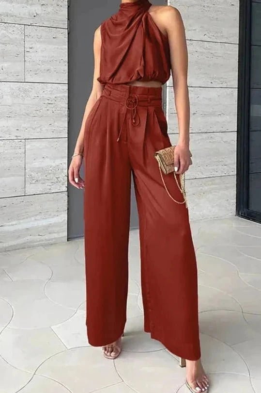 Ensemble d'été chic avec un haut sans manches et un pantalon large. 2