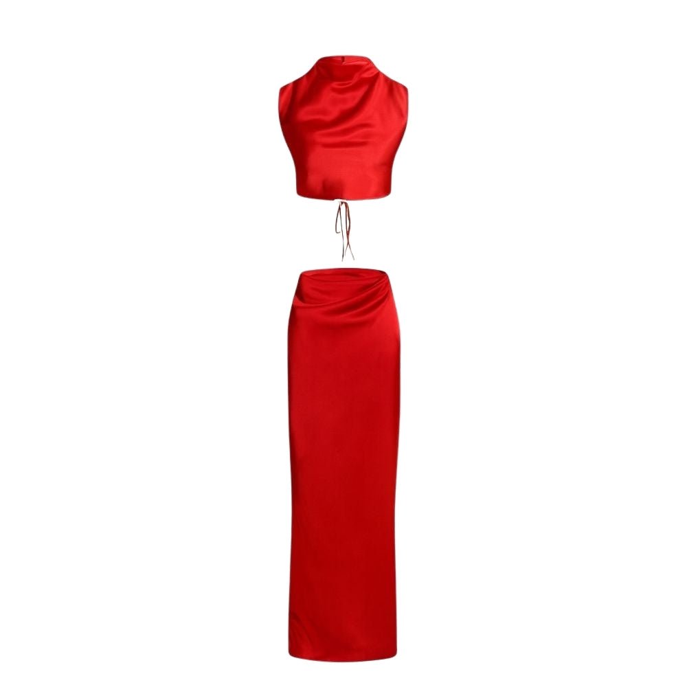 Ensemble élégant avec décolleté drapé et dos ouvert. 7