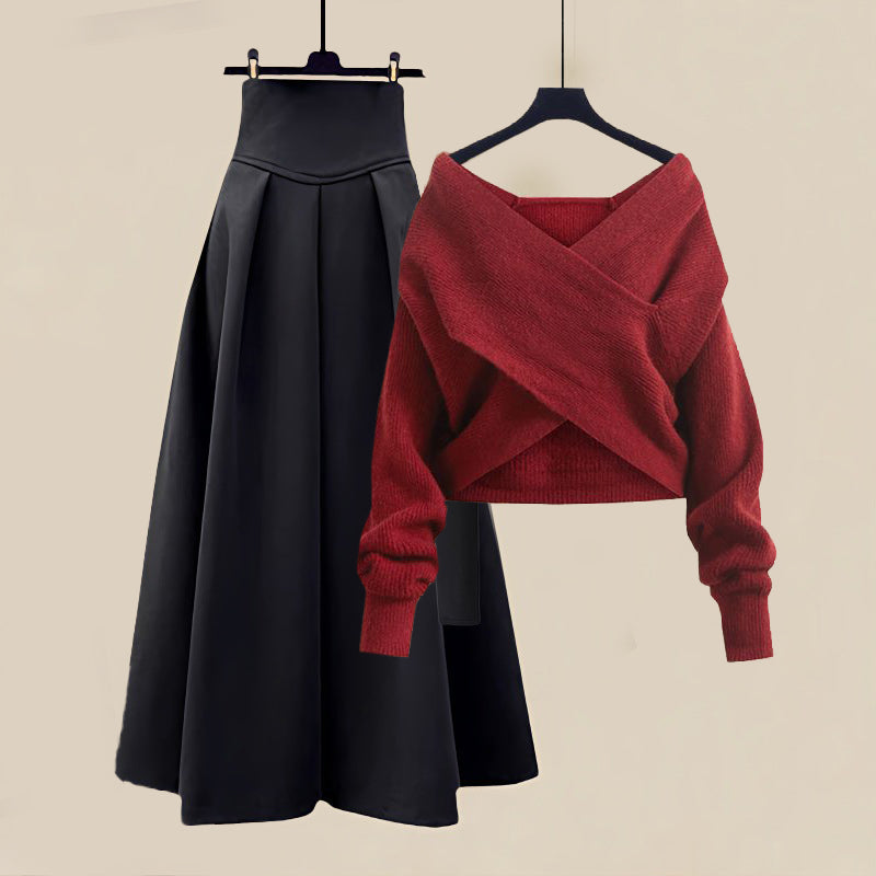 Ensemble tailleur femme, épaules dénudées, silhouette cintrée. - 6