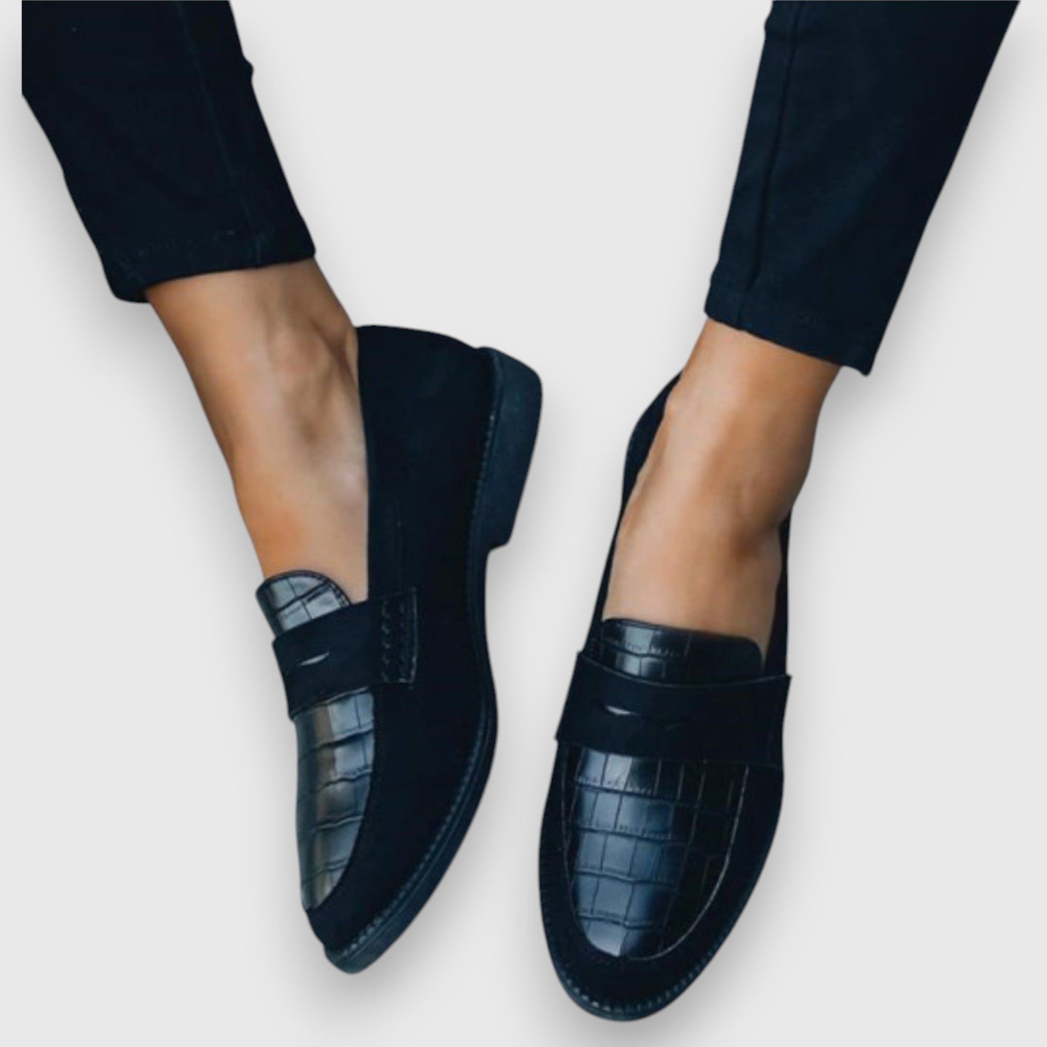 Mocassins femme élégants à enfiler, parfaits pour un look chic et décontracté. 0