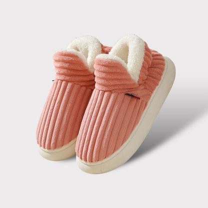 Pantoufles femme, design douillet, antidérapantes, confort optimal. 6