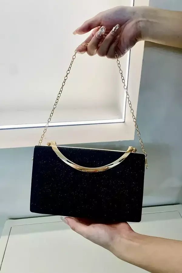 Pochette de soirée élégante au design minimaliste et moderne. - 2