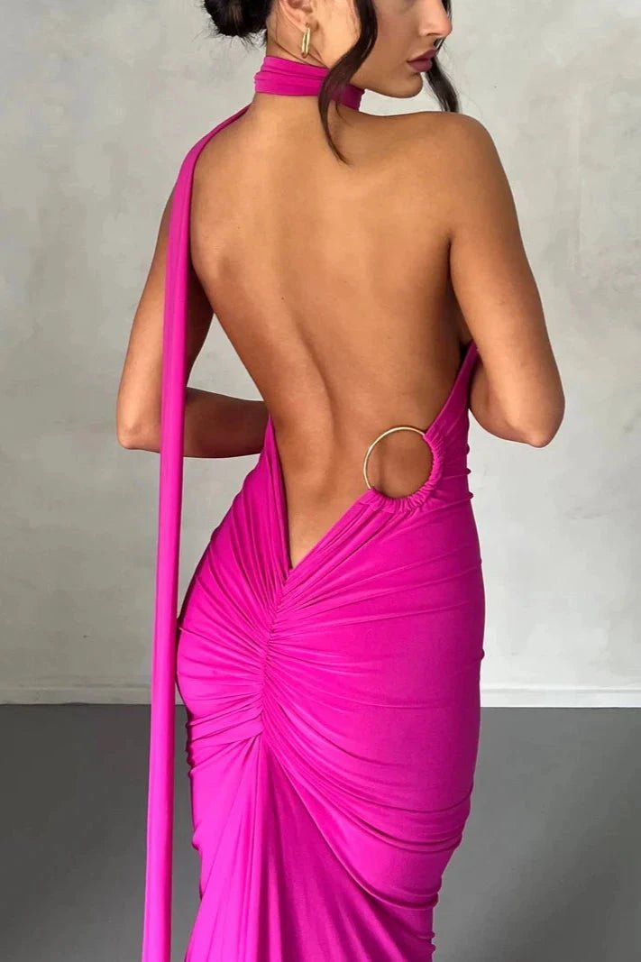 Robe asymétrique au dos nu élégante. 13