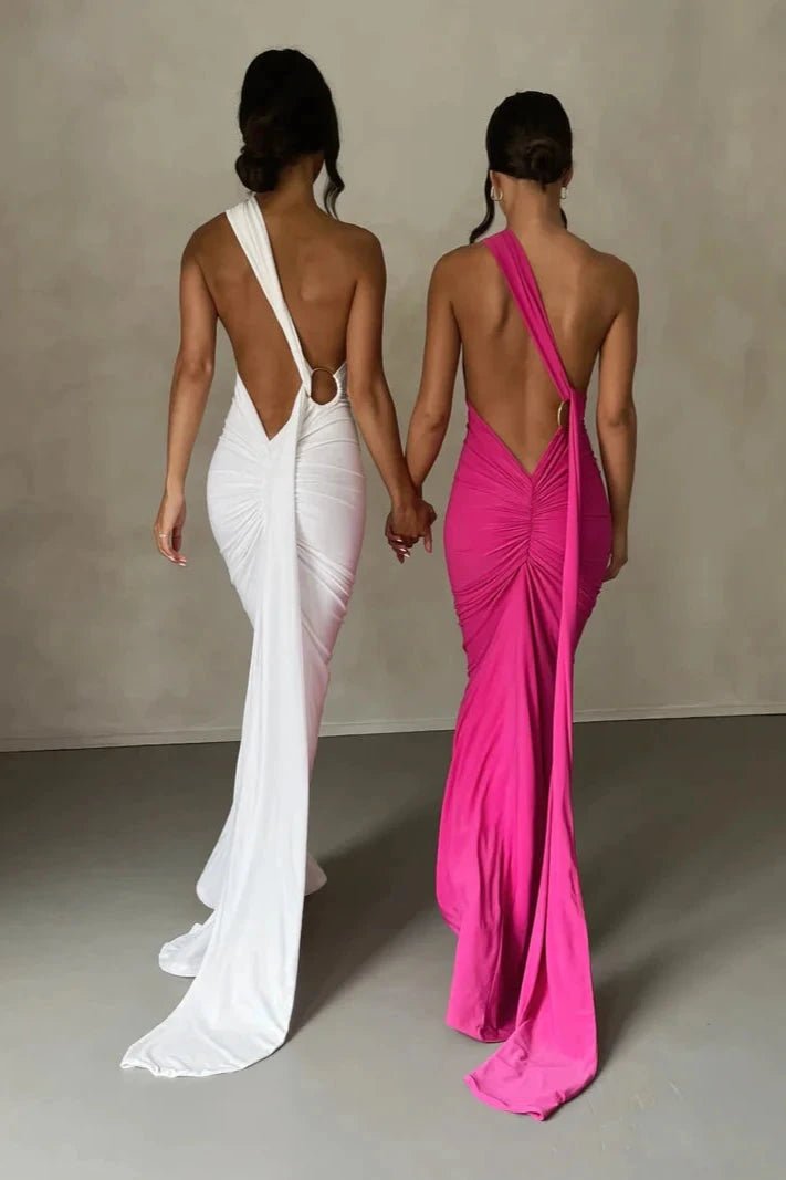 Robe asymétrique au dos nu élégante. 2