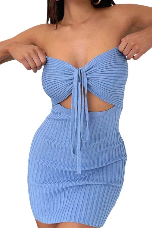 Robe cintrée avec découpe audacieuse et lien à nouer. - 2