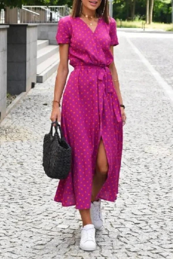 Robe élégante à silhouette flatteuse et design intemporel. 4