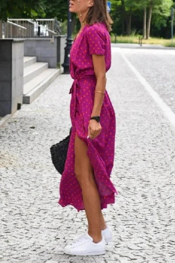 Robe élégante à silhouette flatteuse et design intemporel. 6