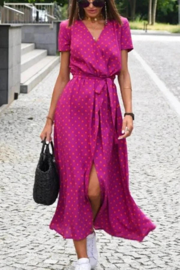 Robe élégante à silhouette flatteuse et design intemporel. 8