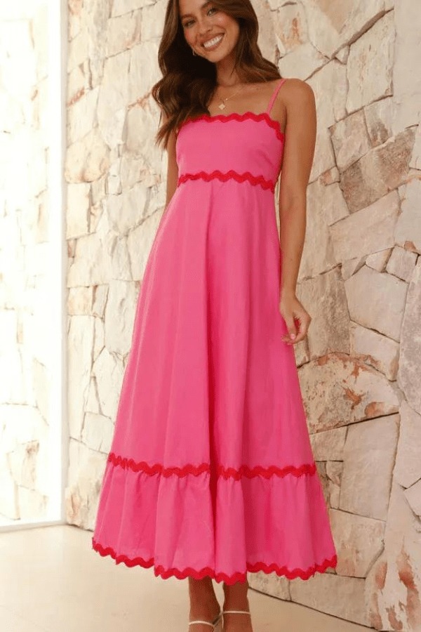 Robe longue élégante à bretelles réglables et silhouette fluide. 5
