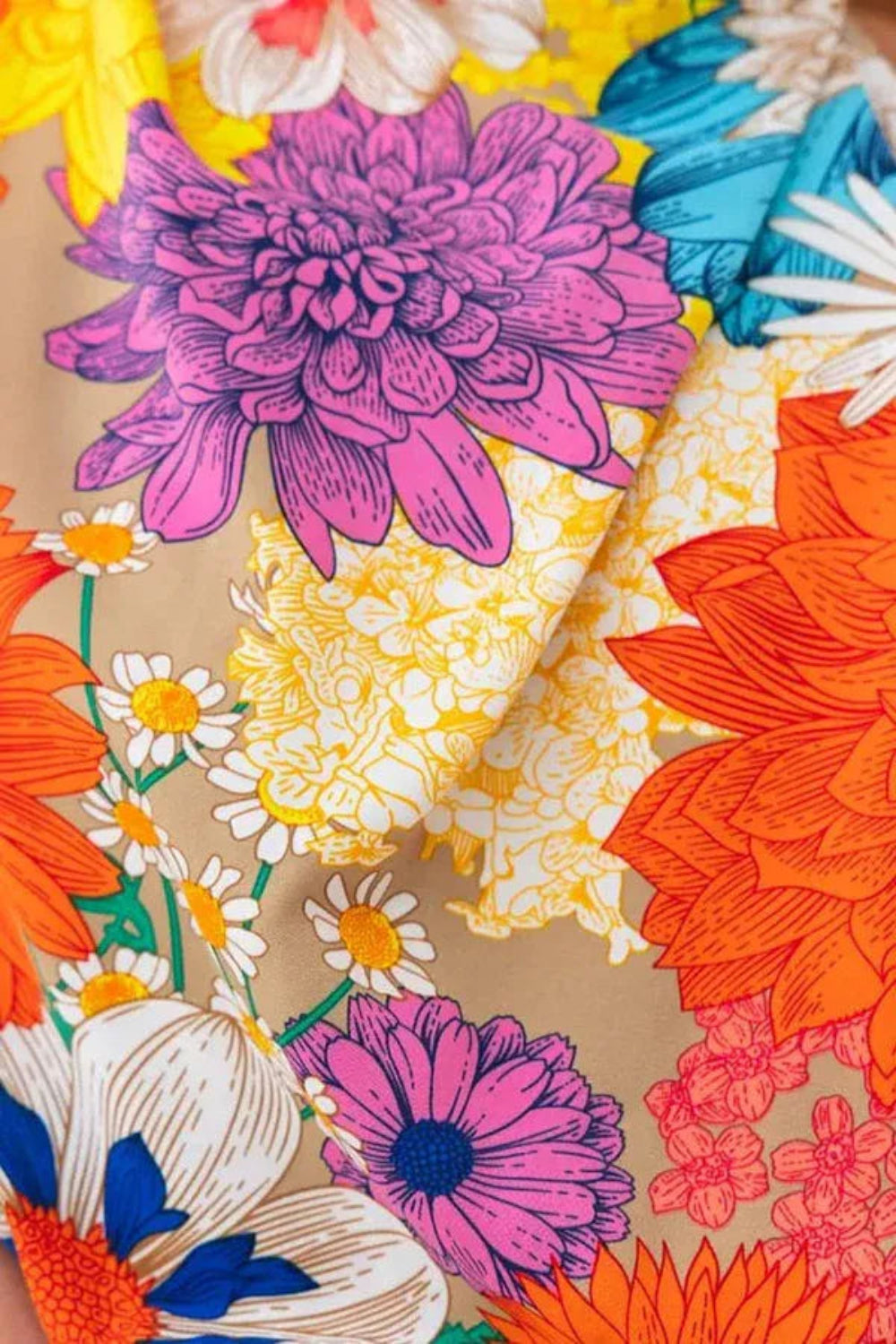 Robe longue femme, dos nu, style floral vibrant. - 5