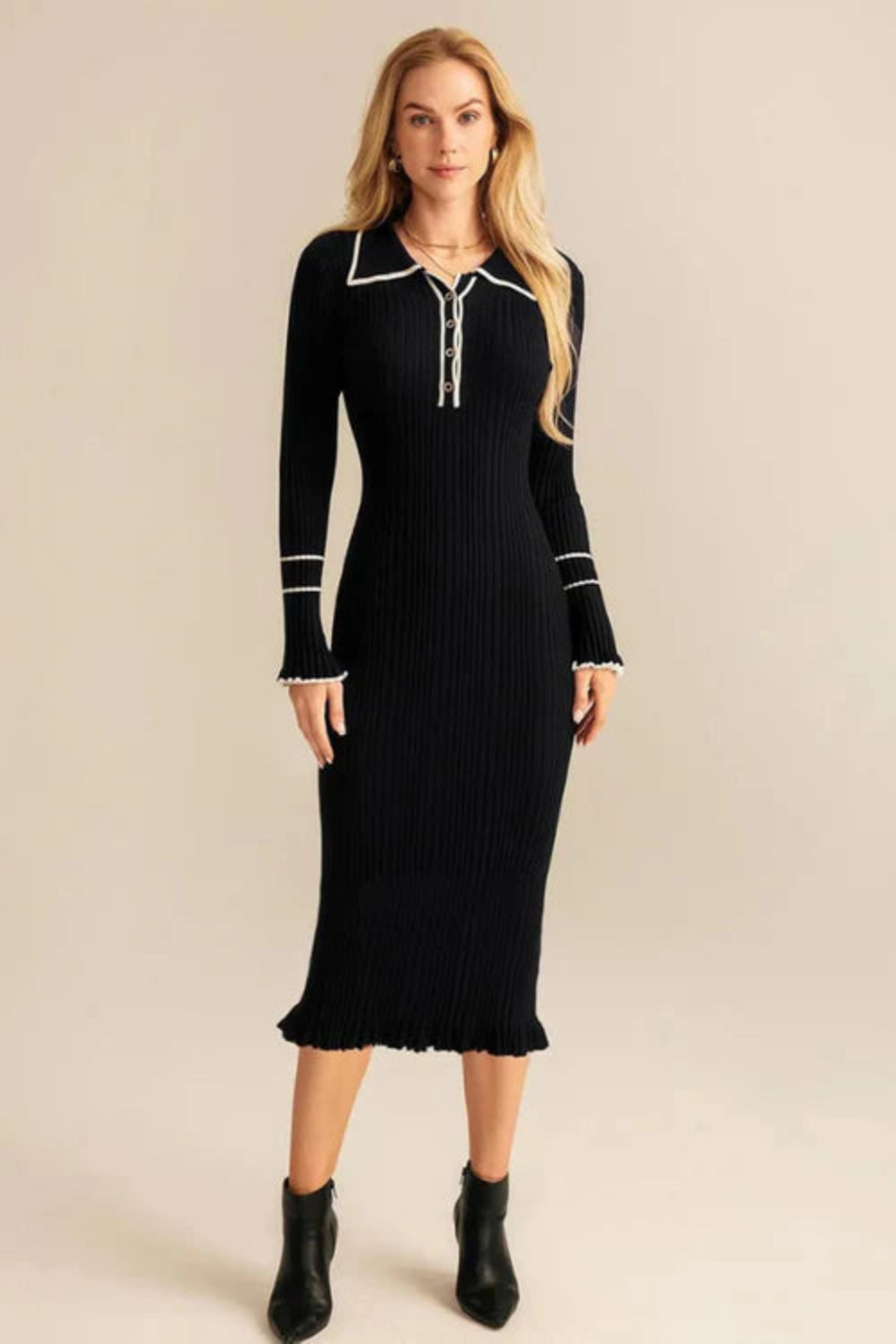 Robe midi élégante avec col polo et bordure chic. - 2
